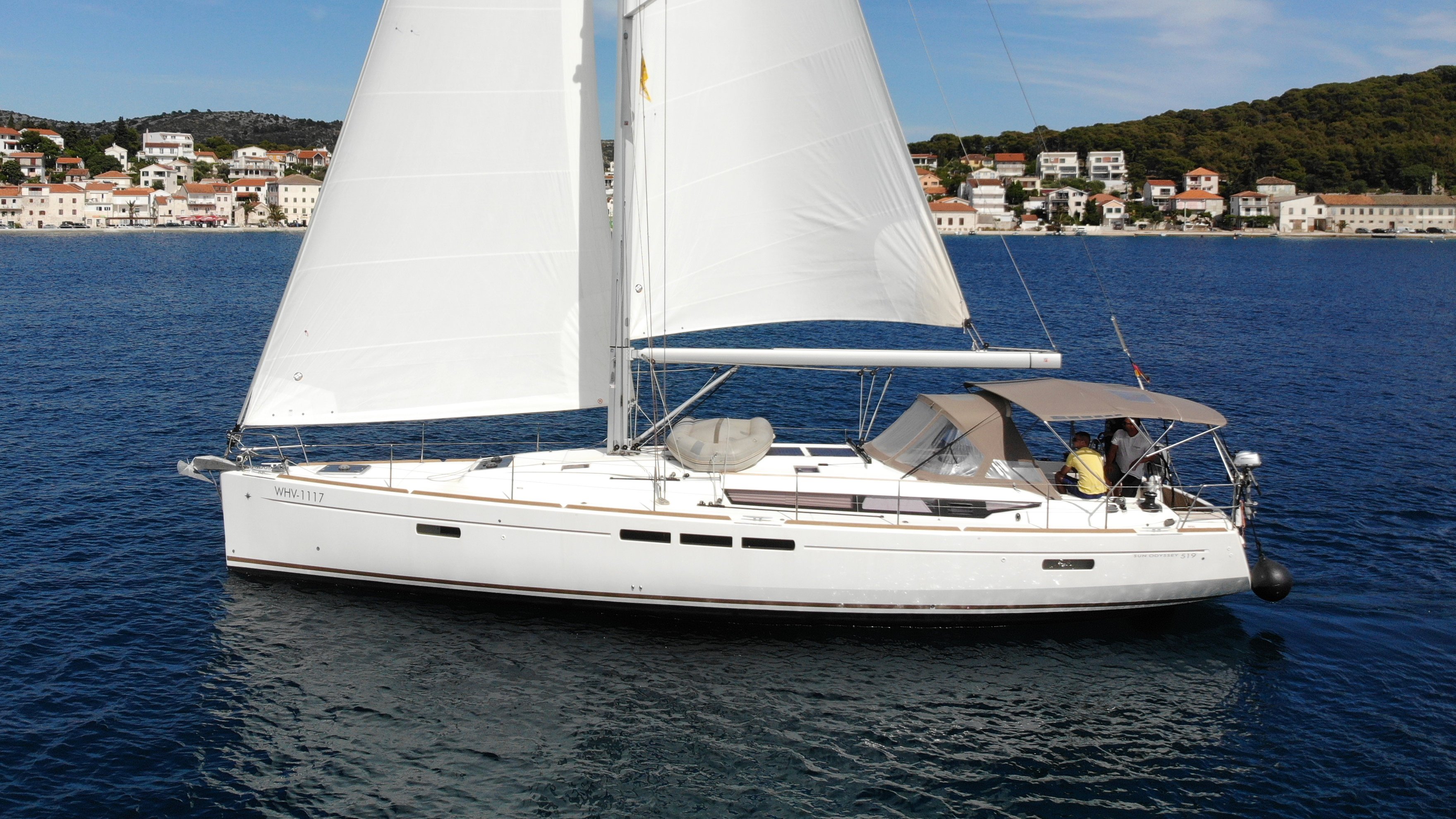 Yacht Elsa auf See